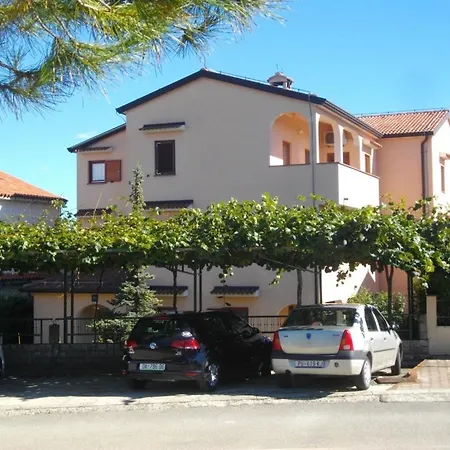 Apartment In With Terrace, Wifi *