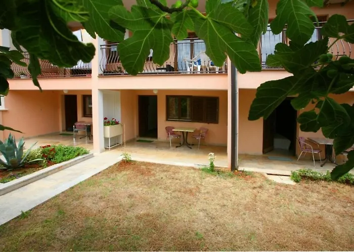 In With Terrace, Wifi Apartment Poreč